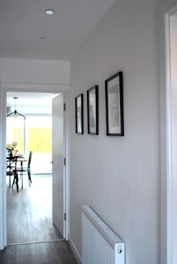 The Red House Modern Stylish Home From Home Walking Distance To Cardiff Bay And City Centre With Parking Kültér fotó